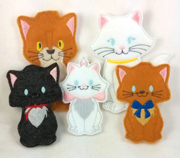 Family of Aristocats - O'Malley, Duchess, Marie, Belioz, Toulouse